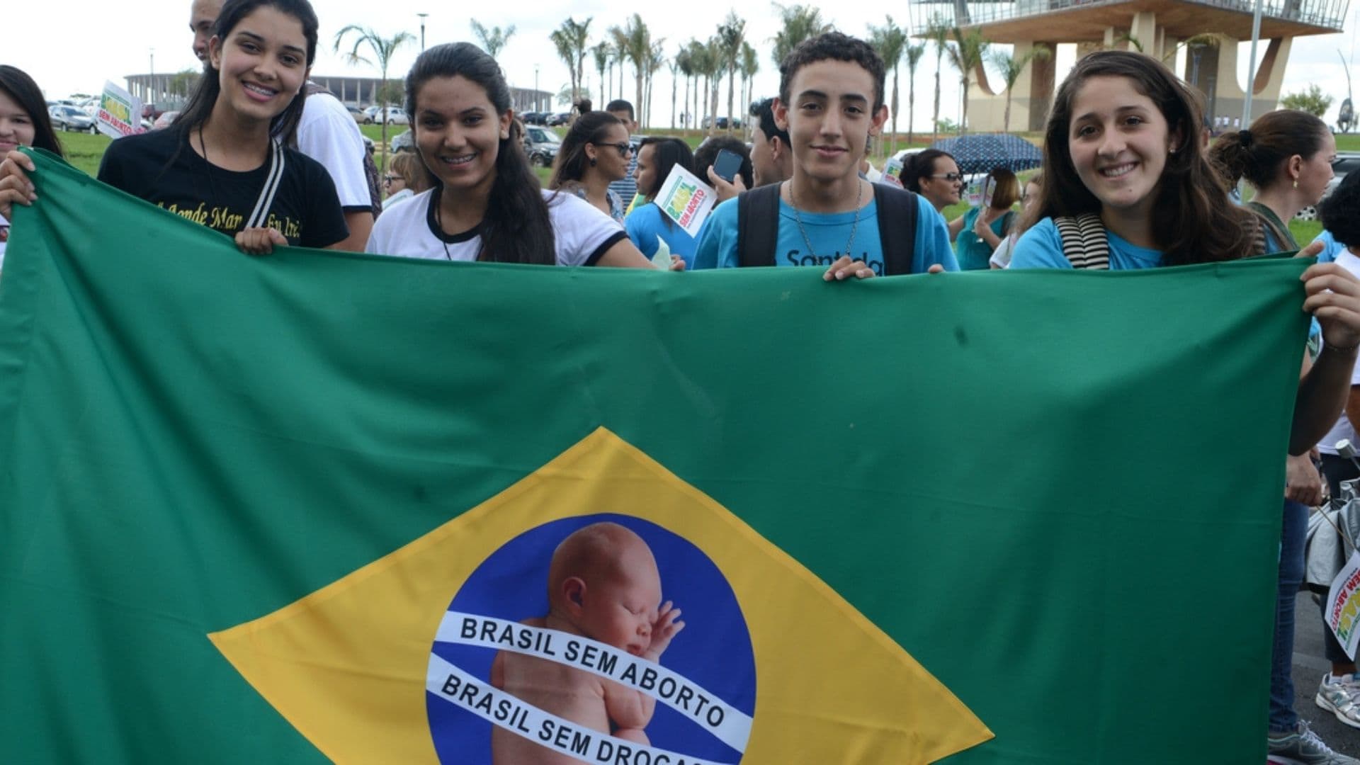 Jovens contra o aborto