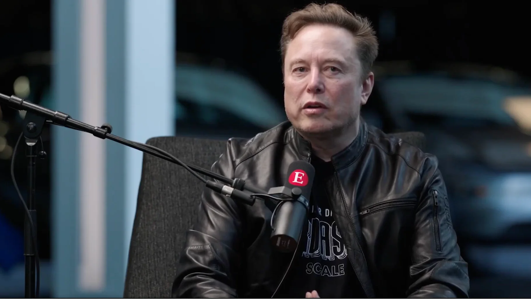 Elon Musk diz que mídia chama pessoas normais de extrema-direita