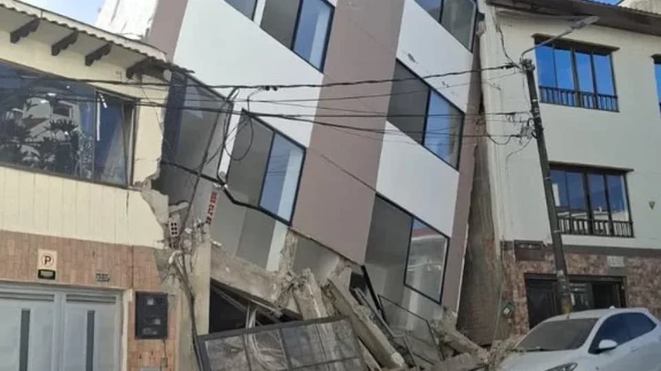 Terremoto da Colômbia deixa rastro de destruição