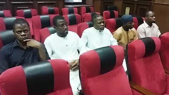 Nigéria condena à morte quatro suspeitos de massacre em igreja católica