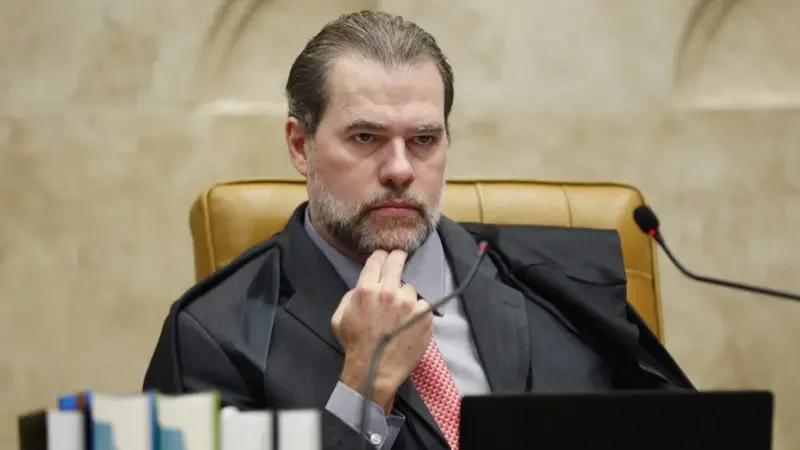 Dias Toffoli se disse suspeito e não vai votar