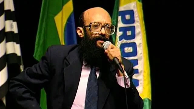 Enéas Carneiro é um herói nacional? Projeto de Lei de Bolsonaro pode oficializar isso