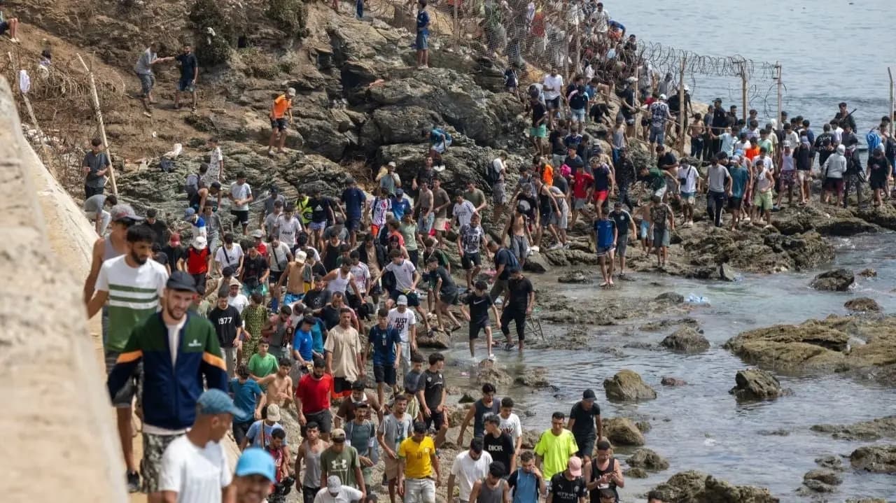 Imigração em massa para a ilha de Ceuta